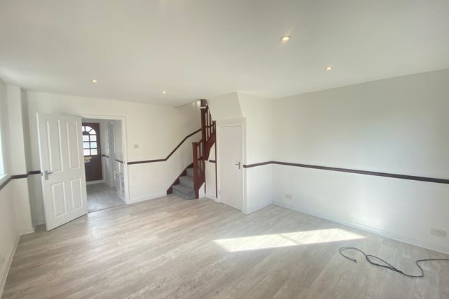 2, Chalkdell Hill, HEMEL HEMPSTEAD photo 3