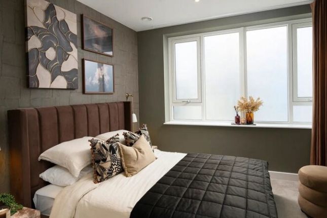 7.2-10-02 Myro House 2, Lombard Square, London photo 3