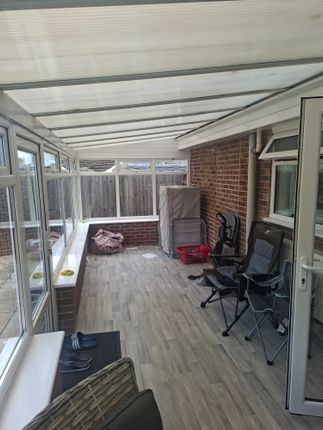 2, Beech Way, Waterlooville photo 4