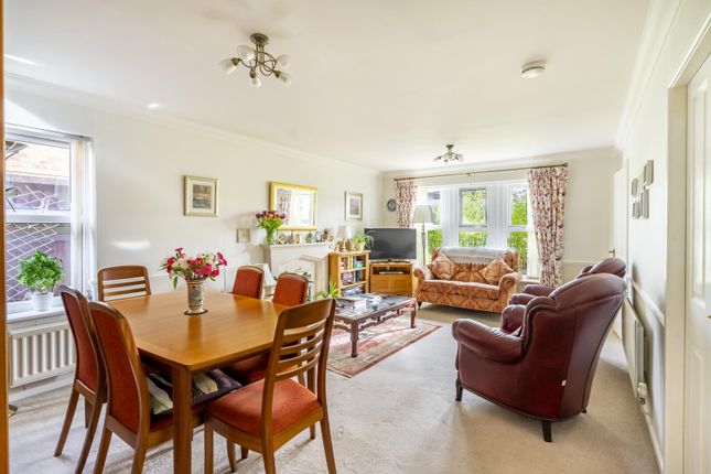 59, Moorfield Way, York photo 3