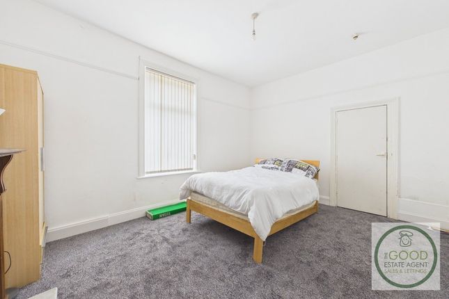 10, James Williams Street, Sunderland photo 4