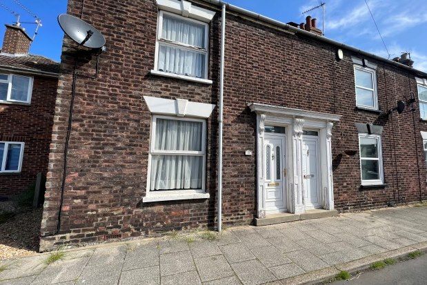 3 bed terraced house to rent in Whitefriars Terrace, King's Lynn PE30