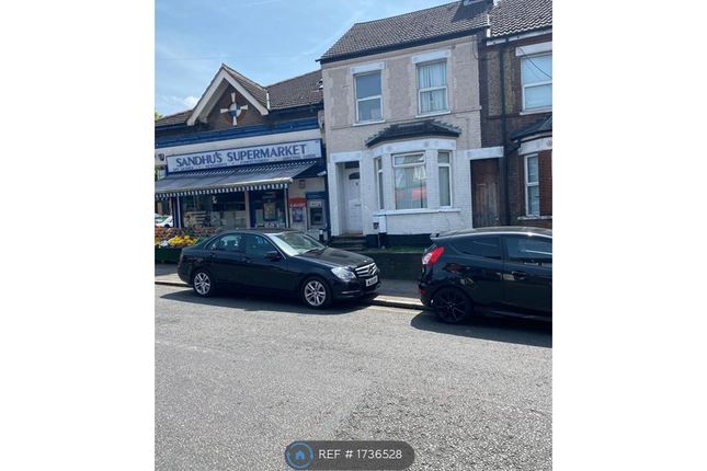 End terrace house to rent in Dallow Road, Luton