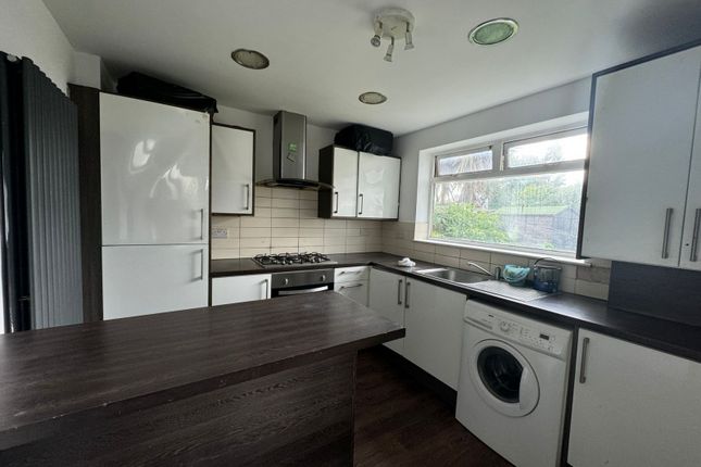 Thumbnail Terraced house to rent in Bushgrove Road, Becontree, Dagenham