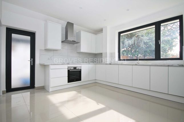 24, Reynolds Road, New Malden photo 2
