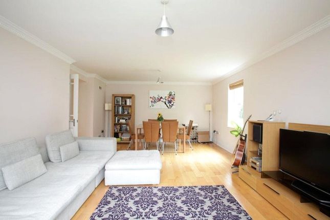 Flat 5,, Alexander Laroche Court, Richmond photo 4