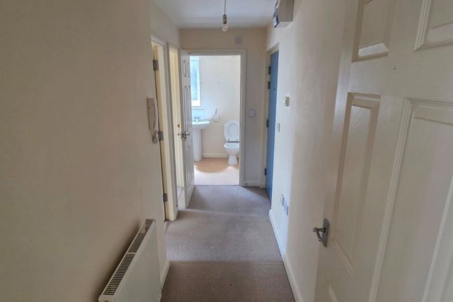 Flat 12, 1, James Street, Staffordshire photo 5