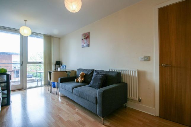 Thumbnail Flat to rent in Mason Way, Edgbaston, Birmingham