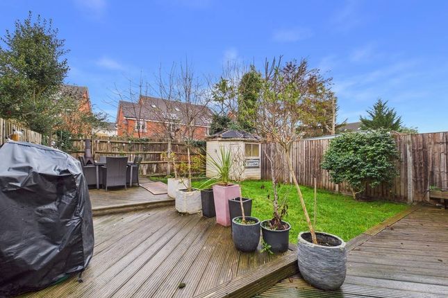 130, Gaston Way, Surrey photo 3