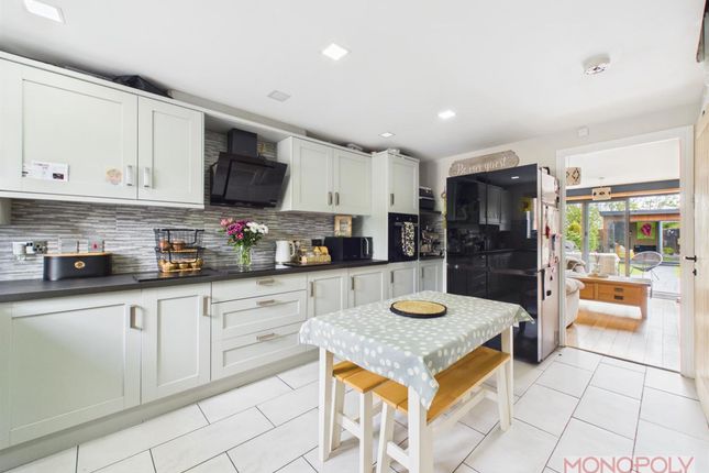 22 Bloom Avenue, Wrexham photo 3