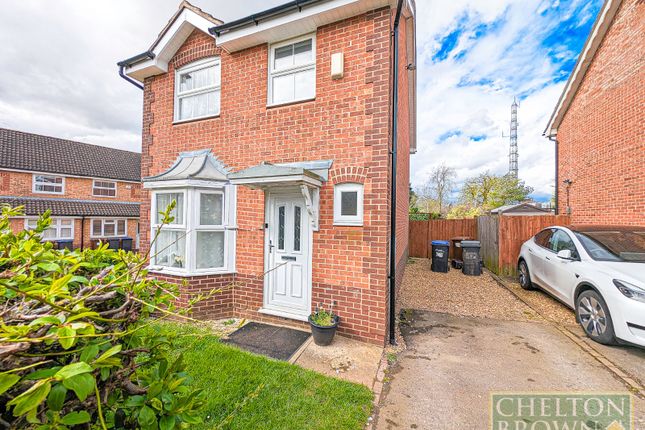 Thumbnail Detached house to rent in Bressingham Gardens, Northampton