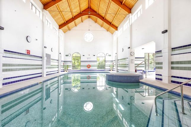 10, Sandy Lane, Virginia Water photo 3