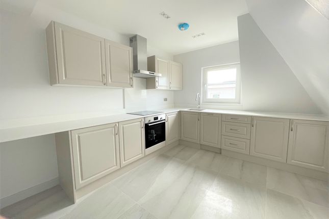 Flat for sale in Orchard View, Broadway, Didcot