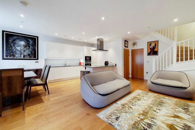 Flat for sale in Thonrey Close, Colindale Gardens