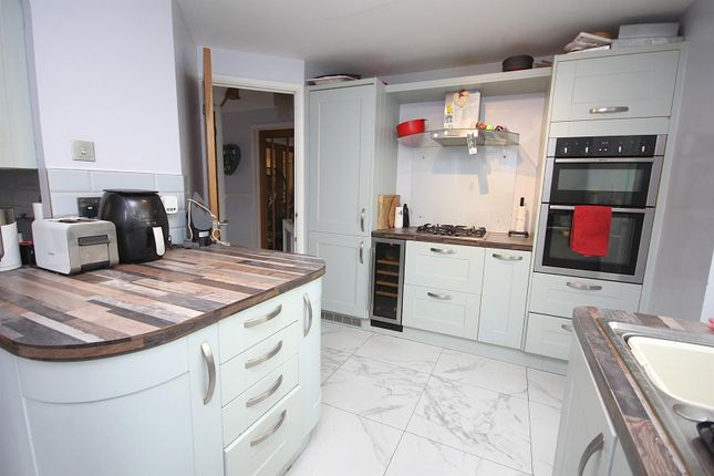 36, Buchan Avenue, Fareham photo 4