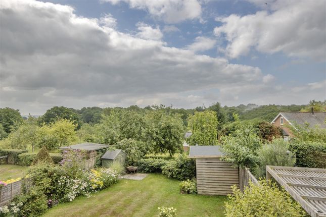 Mowhill, Ashes Lane, Hadlow photo 2