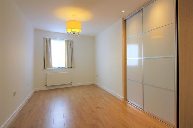 Flat for sale in Douglas Path, London