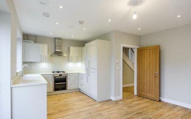 16, Green Close, Brookmans Park photo 3