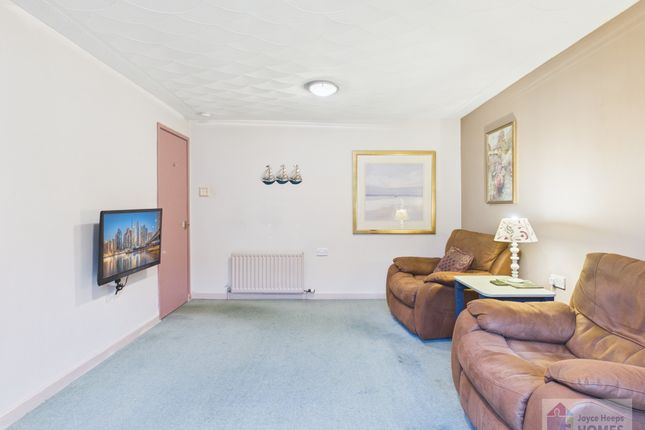 Araburn Drive, Whitehills, East Kilbride photo 4