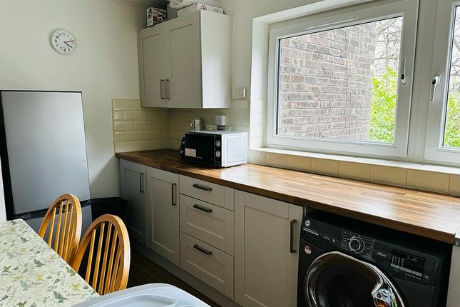 Terraced house to rent in Augustus Road, London