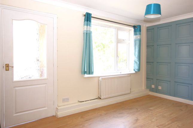 24, Coventry Close, Wimborne photo 2