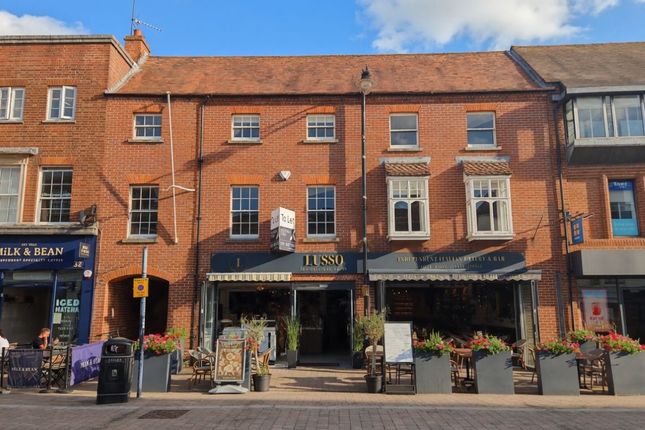 Studio flat on 30-31, Northbrook Street, Newbury, £90,000