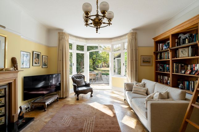 9 Liskeard Gardens, London photo 4