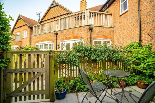Terraced house for sale in Mortimer Crescent, Kings Park, St. Albans, Hertfordshire