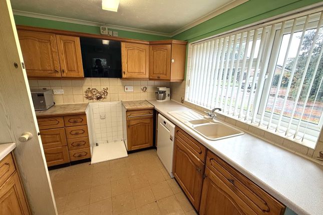 Plantation Way, Whitehill photo 2