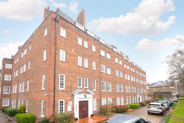 2-bed flat on 56 Lebanon Court,, Richmond Road, Twickenham, £435,000