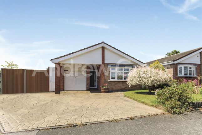 Thumbnail Bungalow to rent in Cloverdale, Stoke Prior, Bromsgrove, Worcestershire