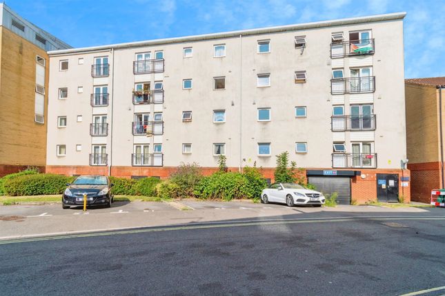 2-bed flat on 72, White Star Place, SOUTHAMPTON, £95,000