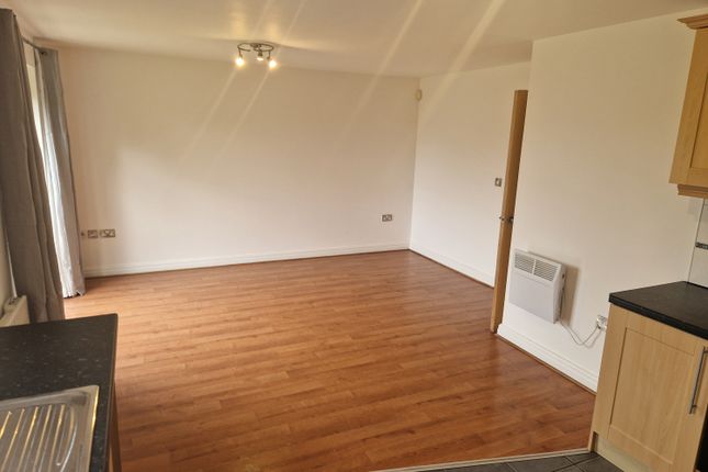Flat to rent in The Quays, Burscough, Ormskirk, Lancashire