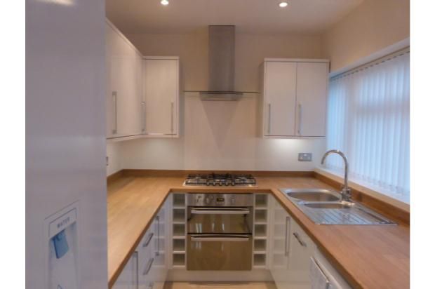 2, Linton Close, Leeds photo 4