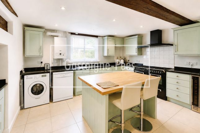 200, Guildford photo 2