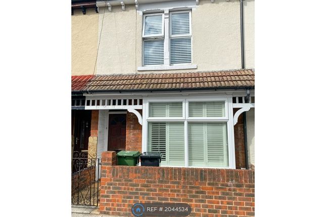 Terraced house to rent in Devonshire Square, Southsea