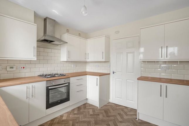 48, Whiterock Drive, Pontypridd photo 2