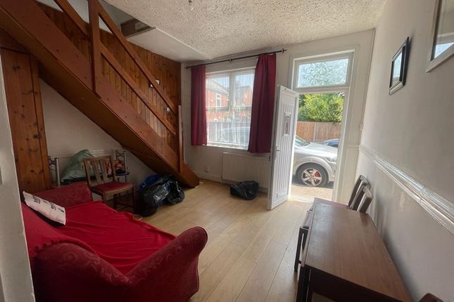 4, Terry Road, Coventry photo 3
