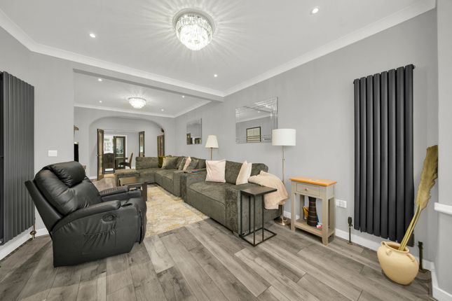 37 Clifton Road, Ilford photo 4