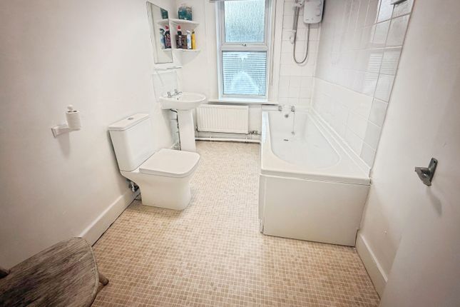 47, Cambridge photo 5