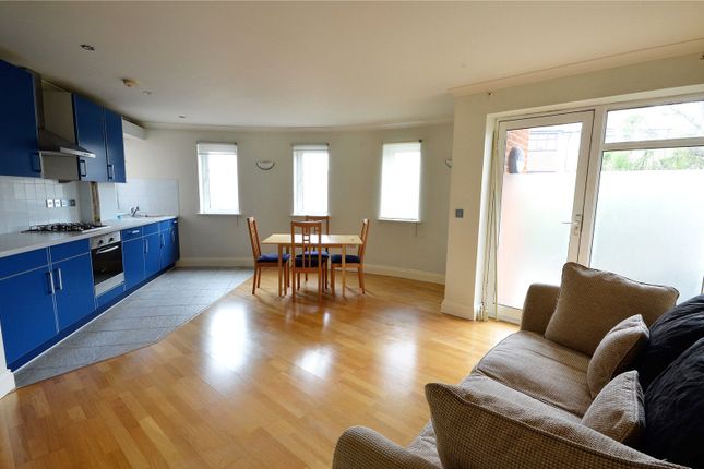 Flat 1 The Curve, 159, Chudleigh Road, London photo 2