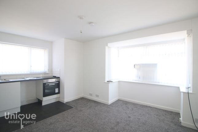 1, Beach Road, Thornton-Cleveleys photo 4