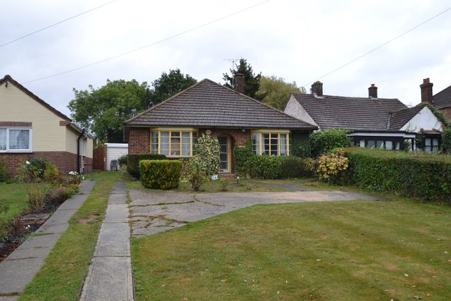 Bergholt Road Colchester Co4 3 Bedroom Detached Bungalow For Sale