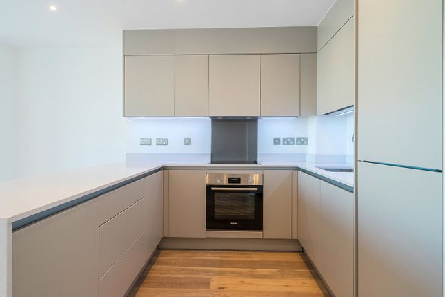 Royal Captain Court, Blackwall Reach photo 4