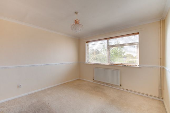 Flat for sale in Littlewood Green, Studley, Warwickshire