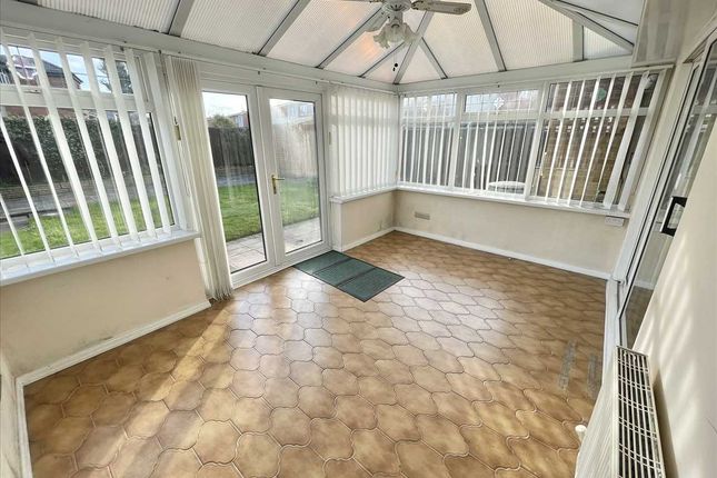 2, Devon Gardens, South Shields photo 4