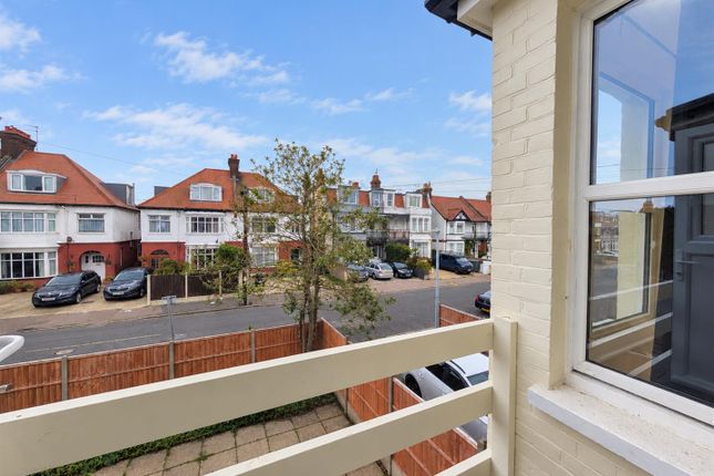 Penfold Road, Clacton-On-Sea photo 4