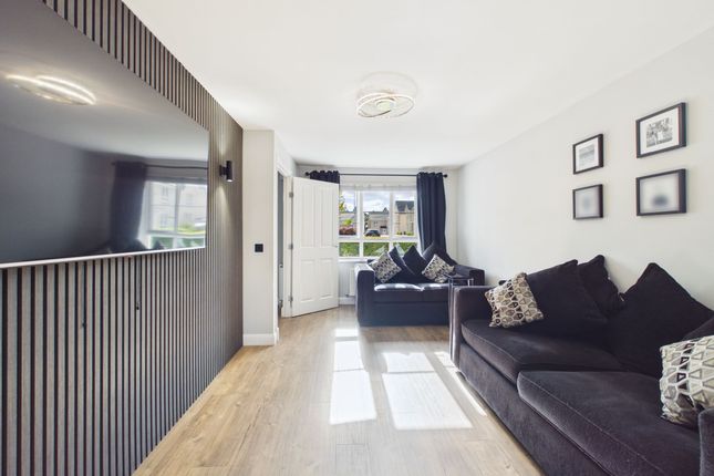 6 Pineta Drive, Glasgow photo 4