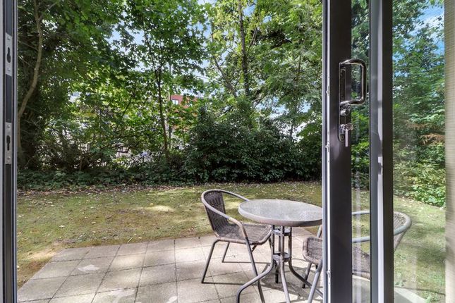 4 Calloway House, Coombe Way, Farnborough photo 4