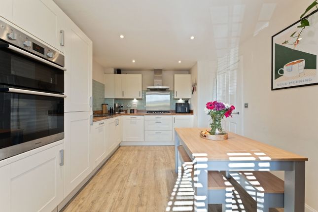 7, Pritchard Way, Salisbury photo 2